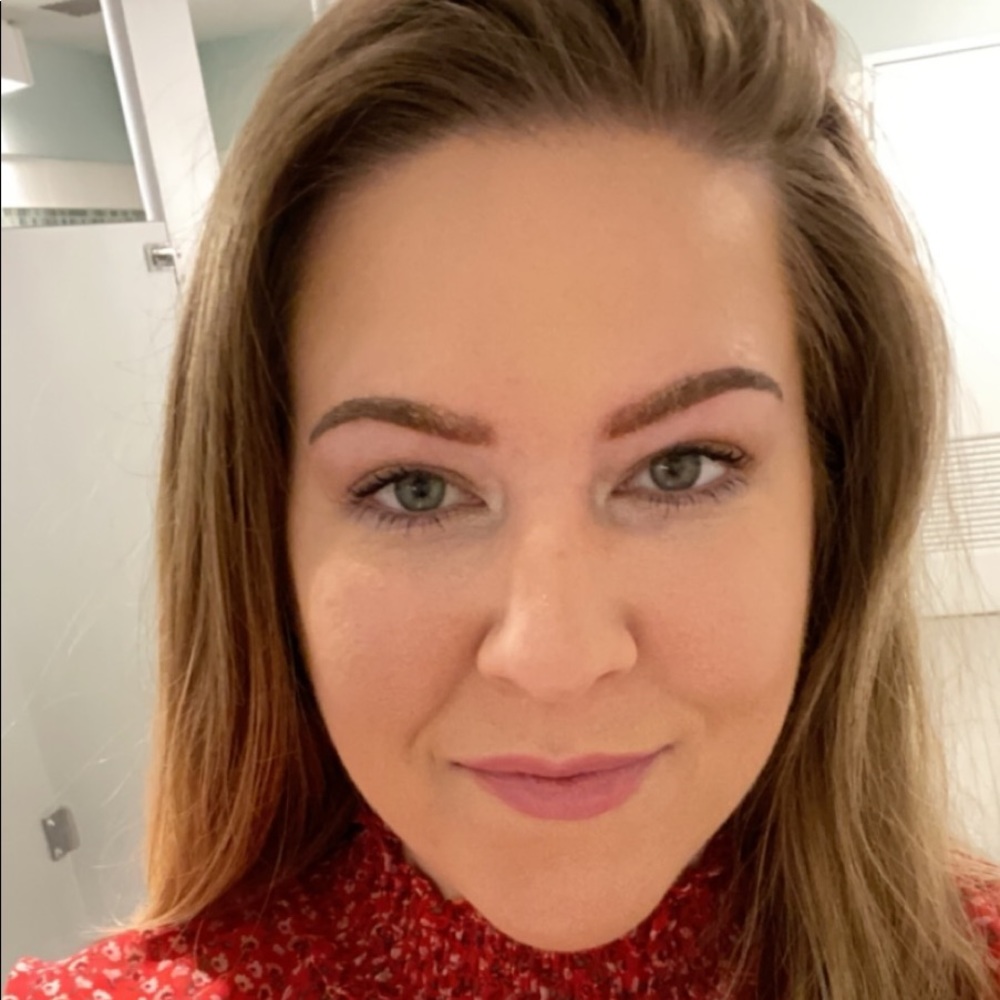 Meet your Posher, Lydia